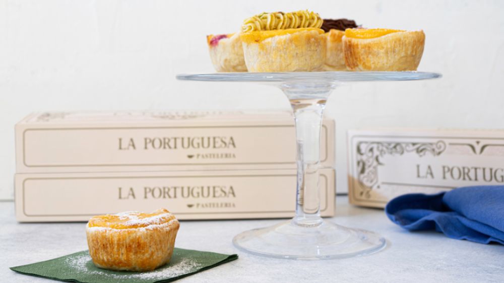 Terraza con pasteles